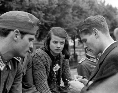 Hans Scholl, Sophie Scholl, and Christoph Probst in June 1942.